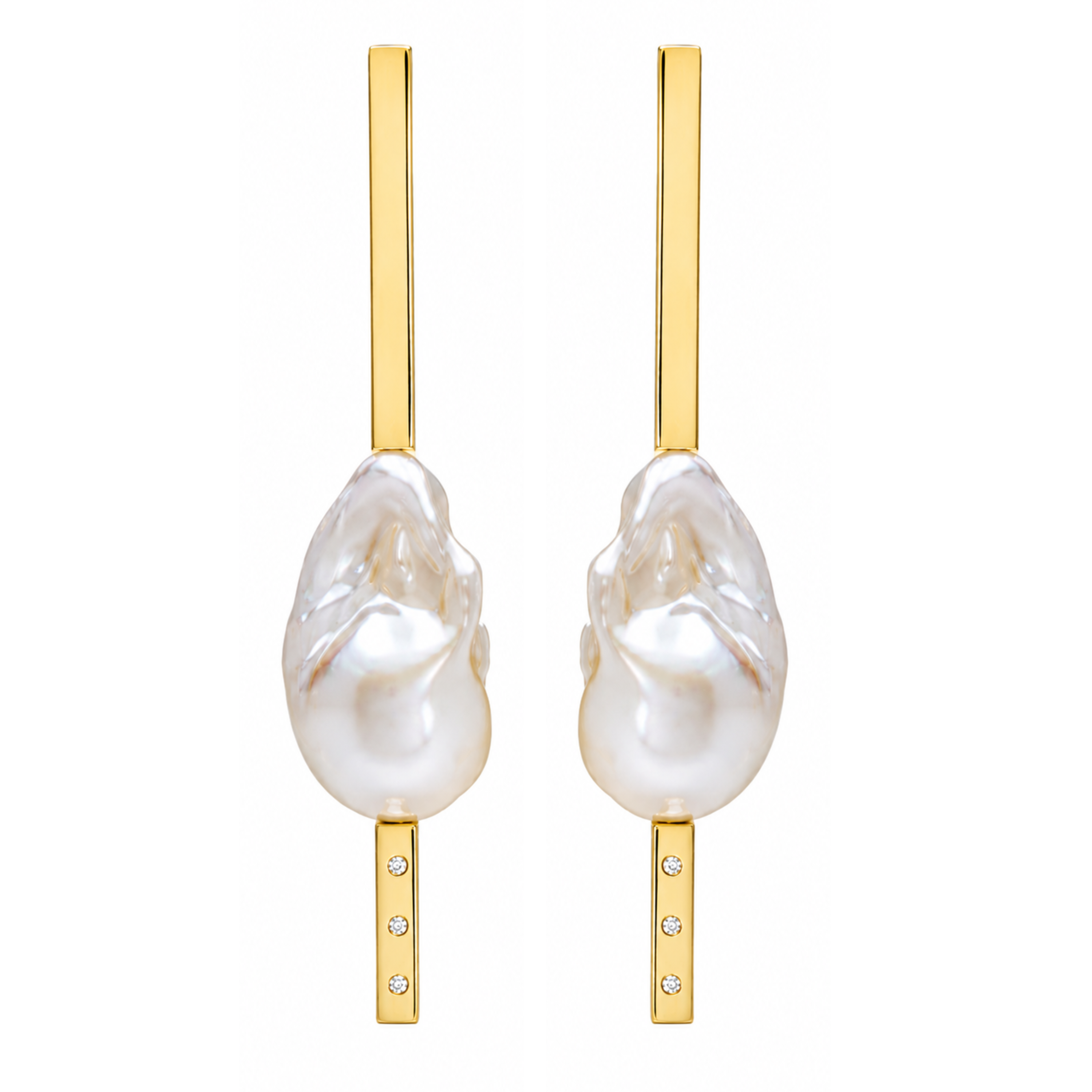 Ti Earrings with South Sea Baroque Pearl, 18K Yellow Gold and Ti Diamonds tips