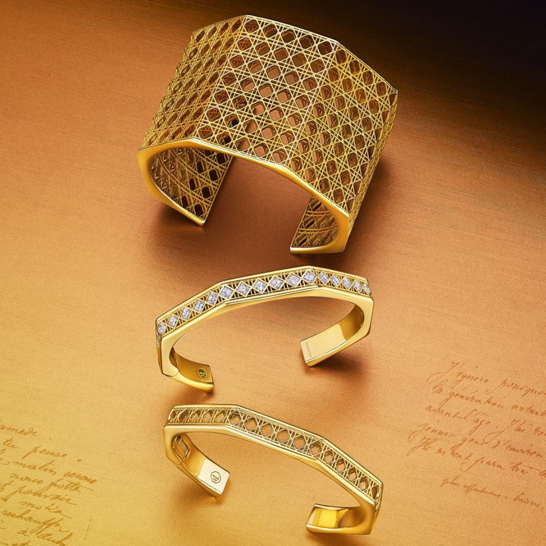 Doudou Cuff Bracelet, 18K Yellow Gold and princess cut diamonds