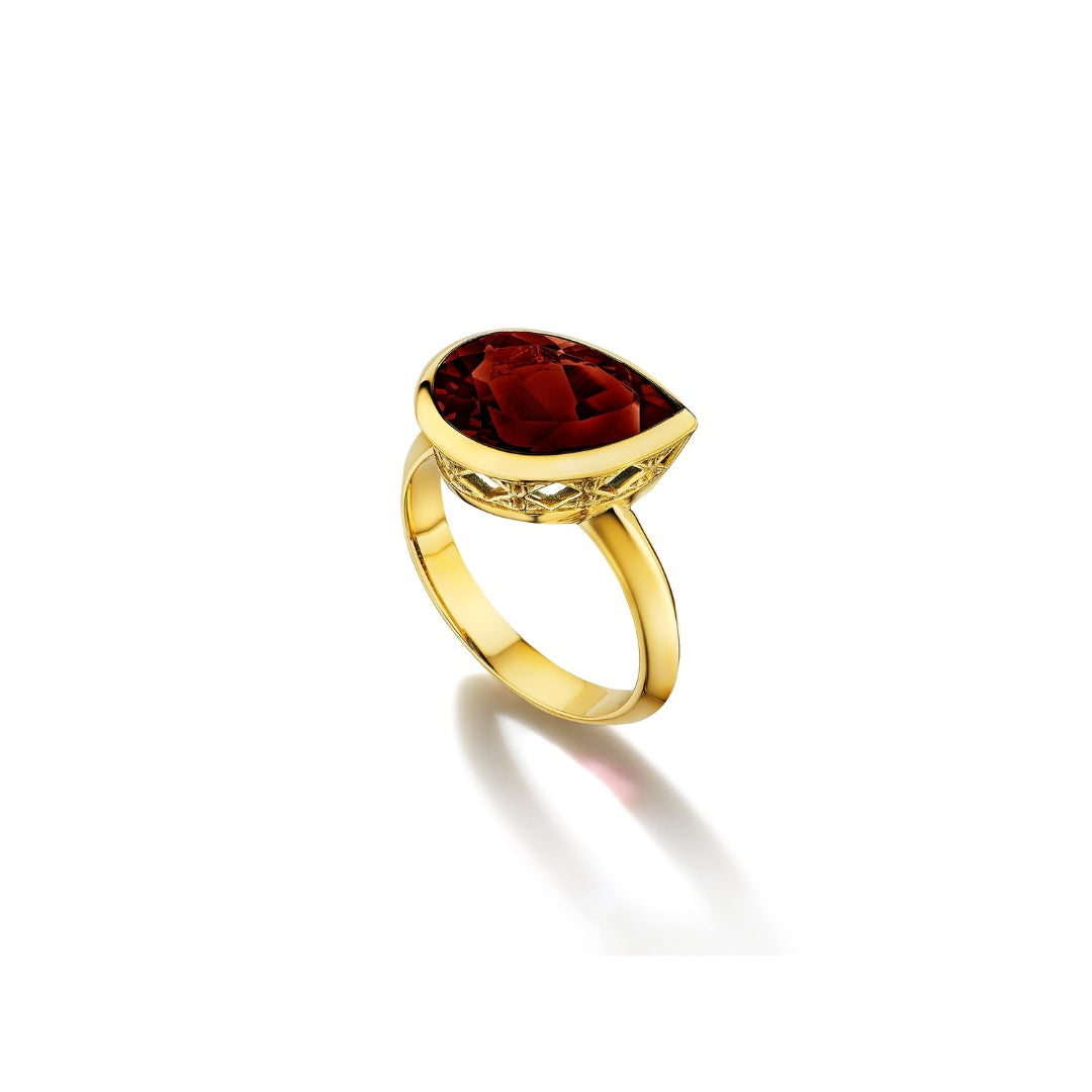 Dlo Pear Shape Pinky Ring, 18K Yellow Gold and Garnet