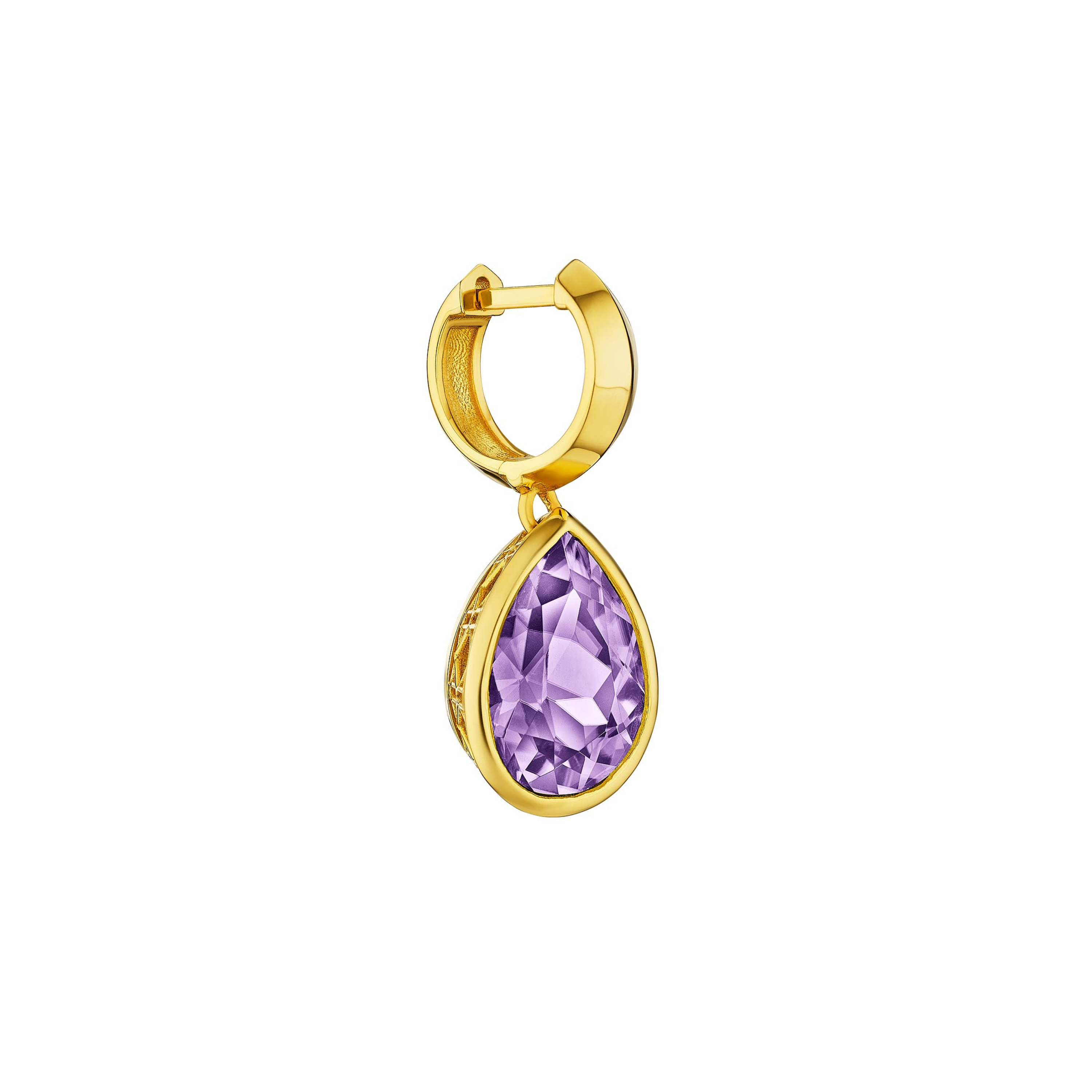 MoAnA LUU Dlo pear-shaped amethyst earring in 18K yellow gold, featuring a cane-woven frame inspired by traditional Caribbean fish traps, reflecting the house’s vision of Creole-inspired fine jewelry crafted in New York.