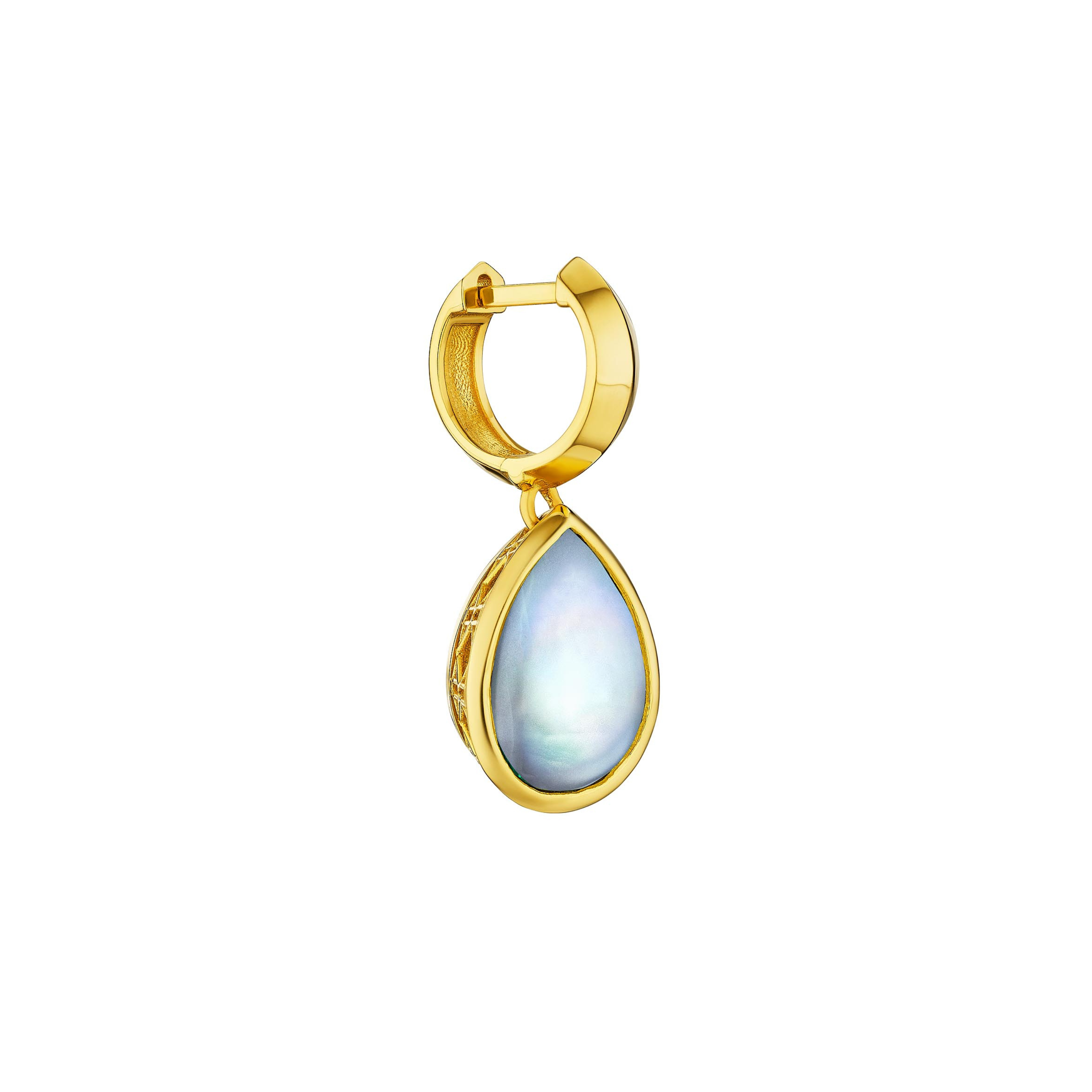 MoAnA LUU Dlo pear-shaped moonstone earring in 18K yellow gold, featuring a cane-woven frame inspired by traditional Caribbean fish traps, reflecting the house’s vision of Creole-inspired fine jewelry crafted in New York.