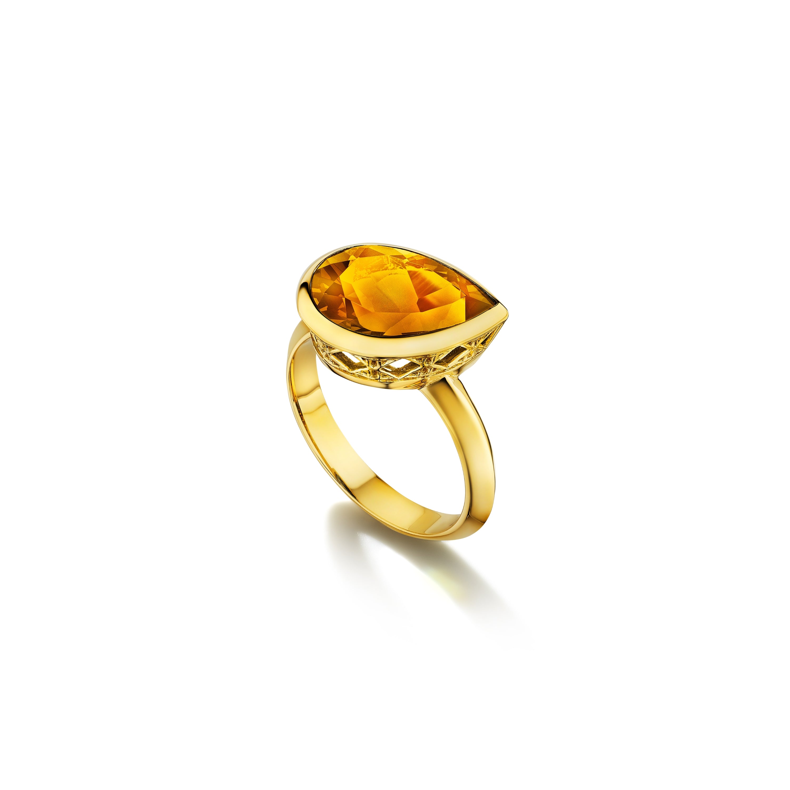 MoAnA LUU Dlo pear-shaped citrine ring in 18K yellow gold, featuring a cane-woven frame inspired by traditional Caribbean fish traps, reflecting the house’s vision of Creole-inspired fine jewelry crafted in New York.