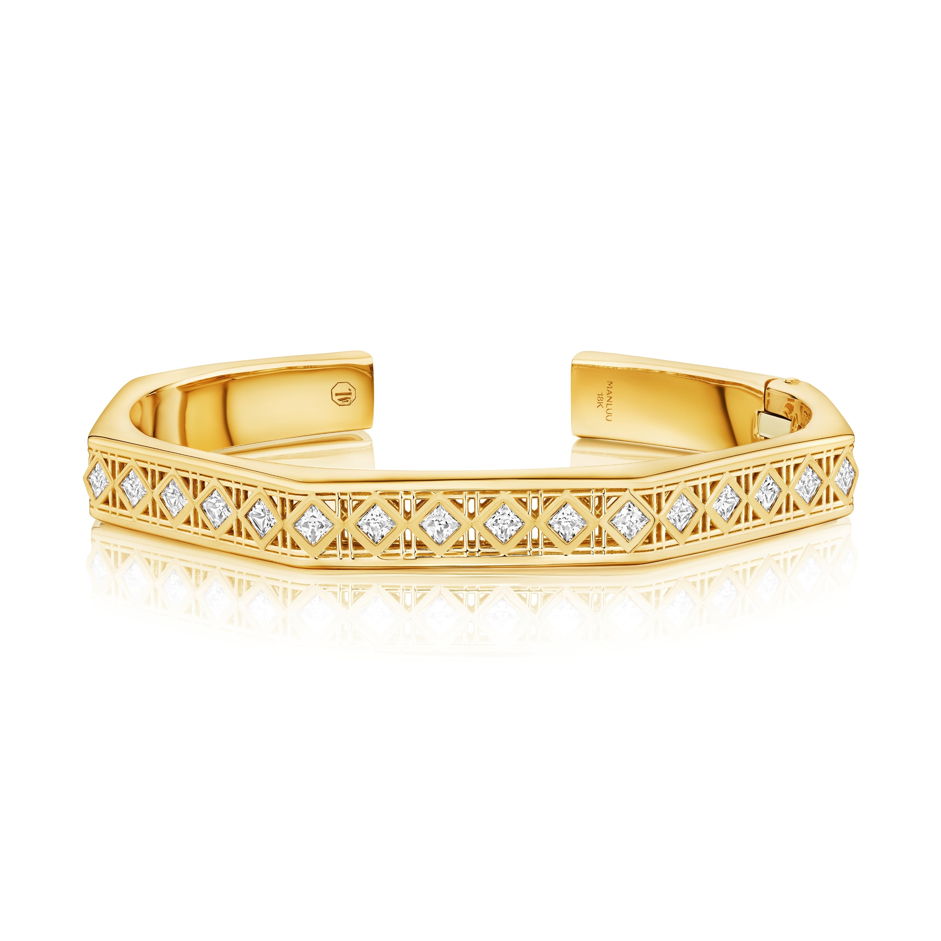 Doudou Cuff Bracelet, 18K Yellow Gold and princess cut diamonds