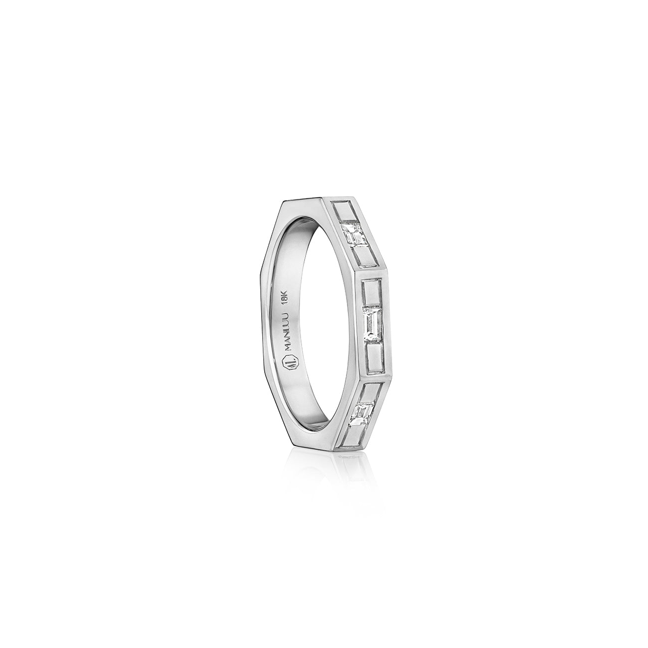 MoAnA LUU Ti band ring in 18K white gold, featuring baguette diamonds in an octagonal shape.