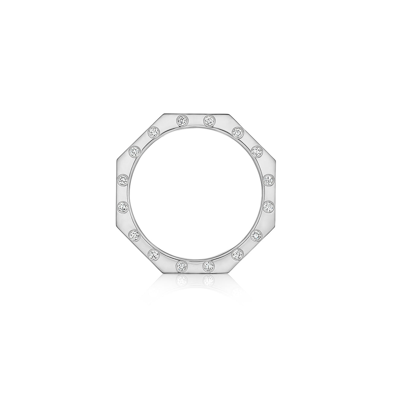 MoAnA LUU Ti ring in 18K white gold, featuring burnished diamonds on three sides and octogonal shape. 