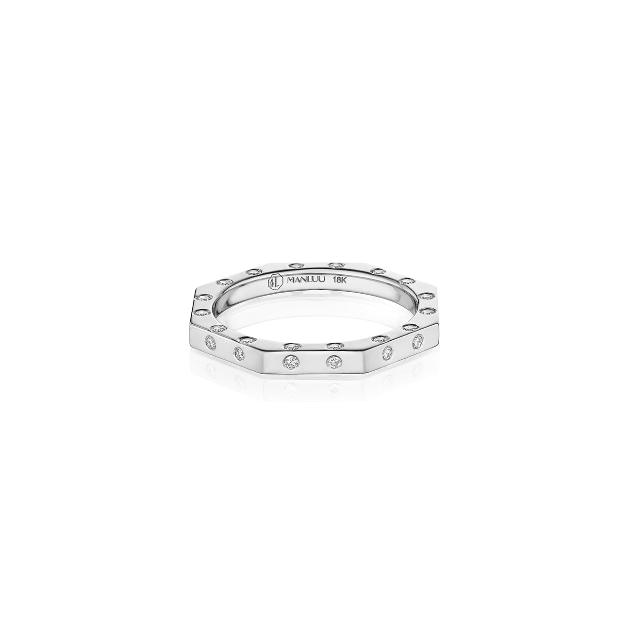 MoAnA LUU Ti ring in 18K white gold, featuring burnished diamonds on three sides and octogonal shape. 