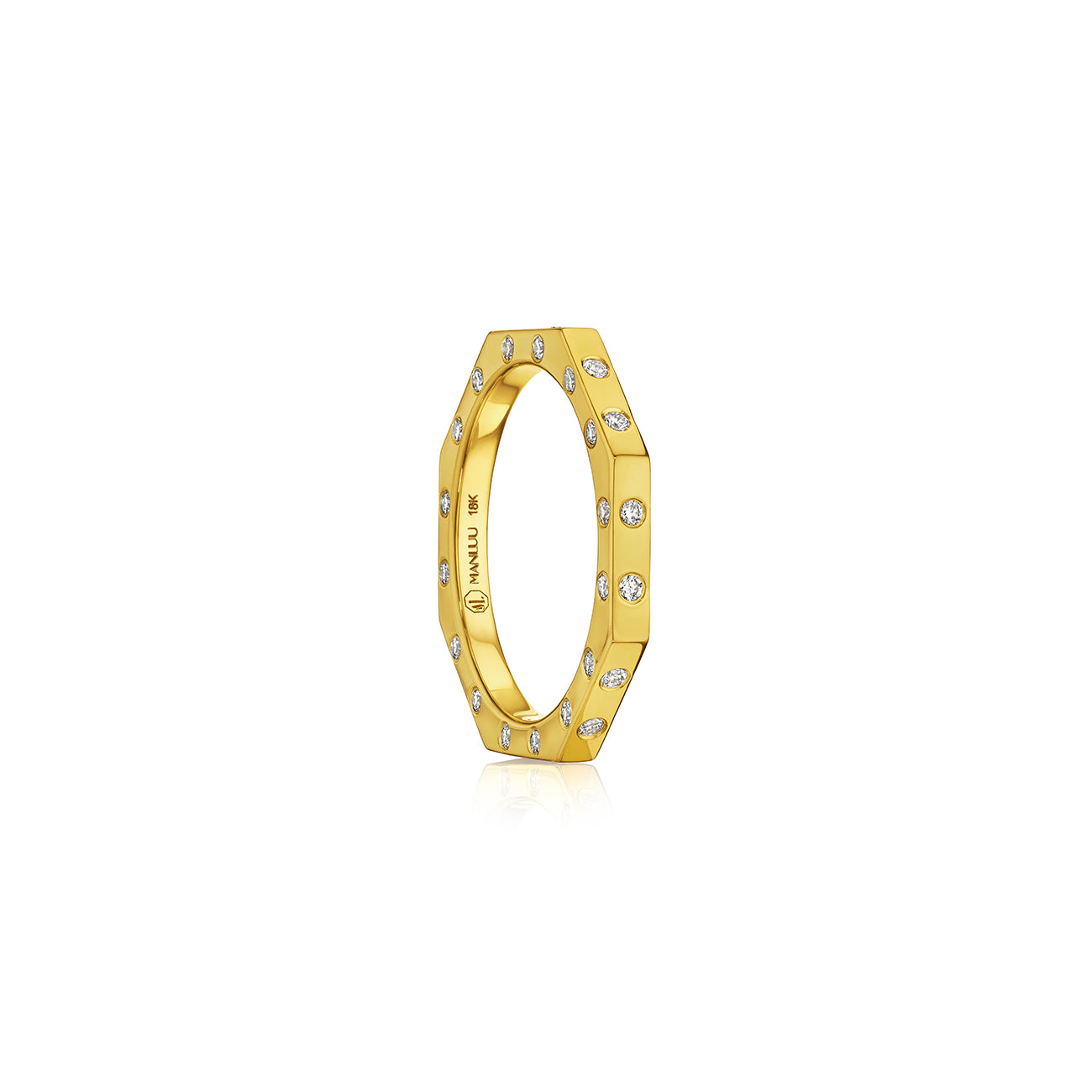 MoAnA LUU Ti ring in 18K yellow gold, featuring burnished diamonds on three sides and octogonal shape. 